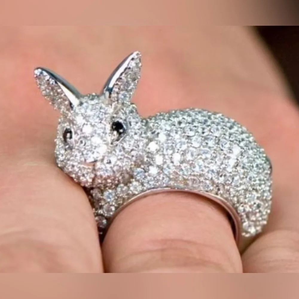 New Sparkling Rabbit Ring - Picture 5 of 9